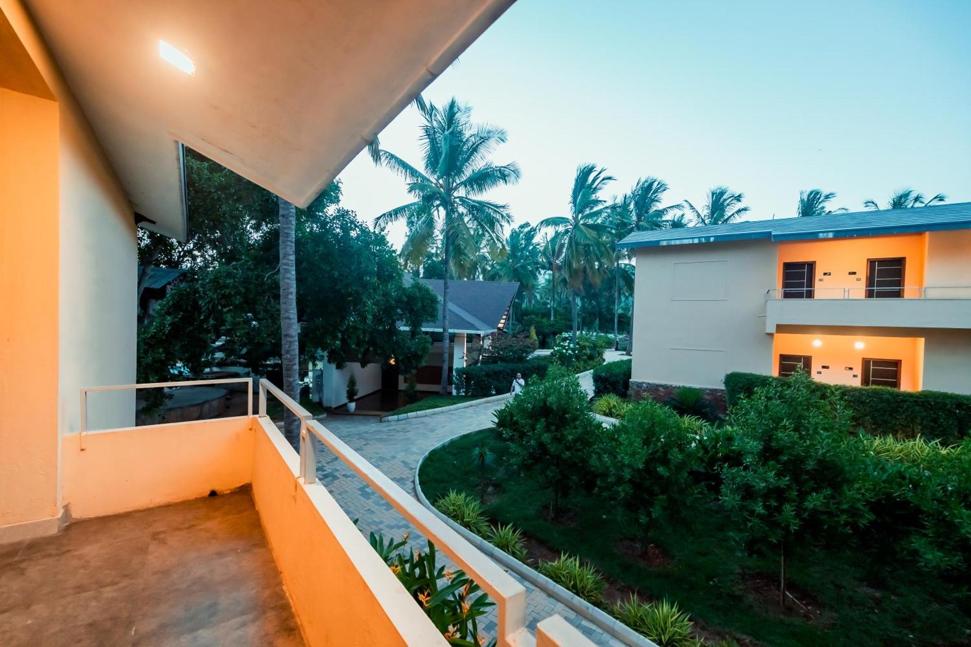 Commune18 Spa Resorts Chikmagalūr Dış mekan fotoğraf