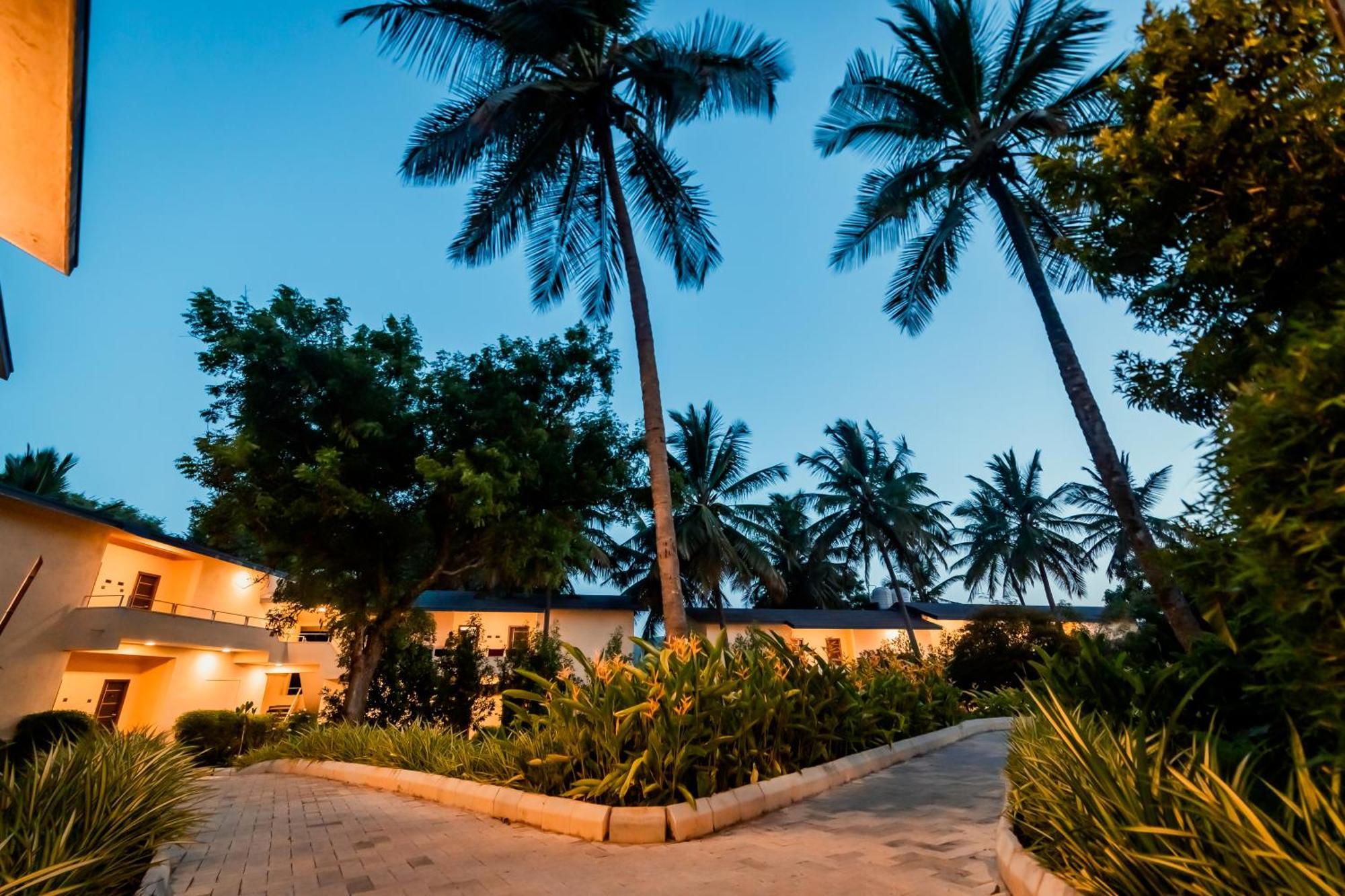 Commune18 Spa Resorts Chikmagalūr Dış mekan fotoğraf