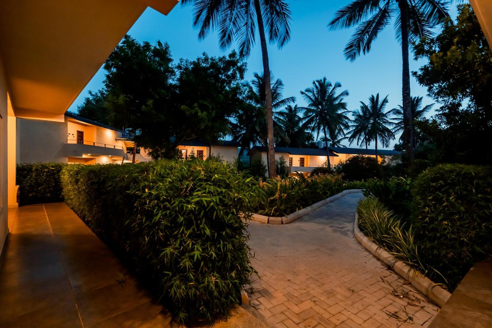 Commune18 Spa Resorts Chikmagalūr Dış mekan fotoğraf